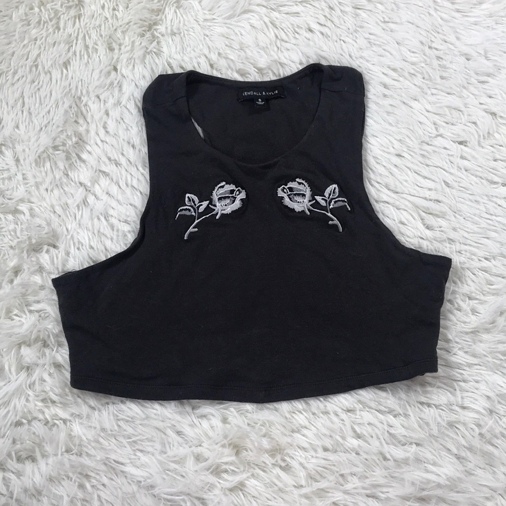 Kendall & Kylie rose embroidered crop tank small